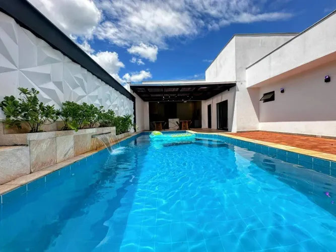 Casa 1 pavimento com 4 suítes, piscina e varanda gourmet em São Luís, Jaraguá do Sul  R$ 1