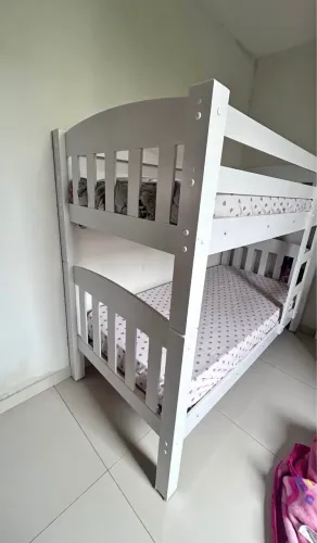 Beliche Barreto Rubi com Escada e Grade de Proteção - Branco- Aceito negociação 