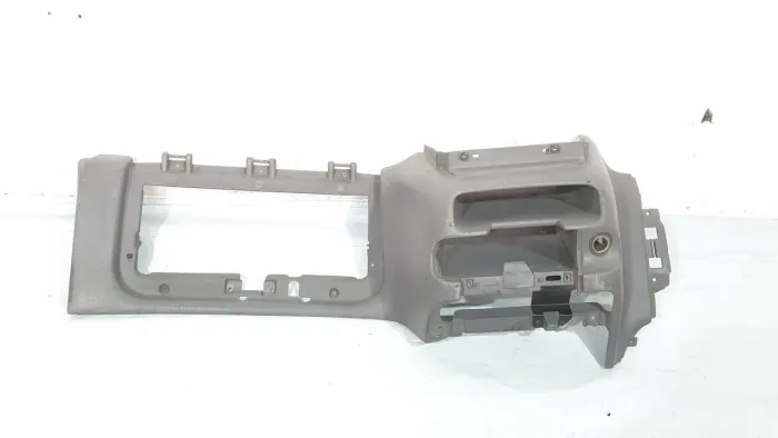 Moldura Painel Central Chrysler Grand Caravan 96 A 00 Cinza