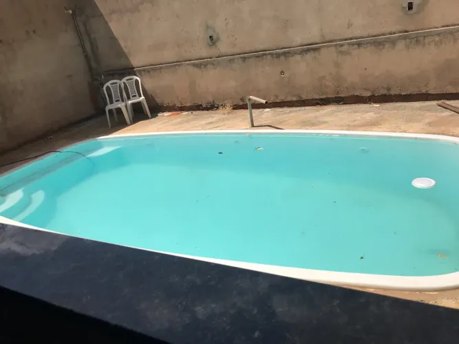 Vendo casa com piscina no loteamento Califórnia aeroporto Juazeiro do Norte