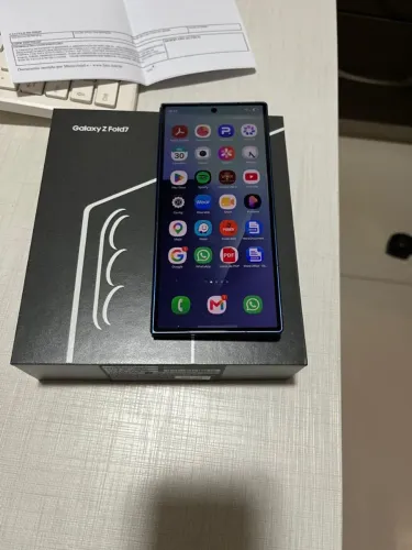 Vende-se galaxy Z Fold 7