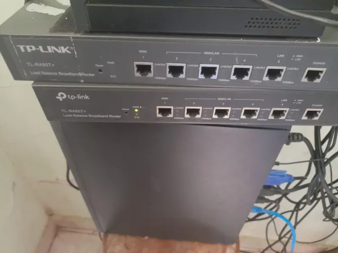Roteador TP Link TL-R480T + load balance broadband router