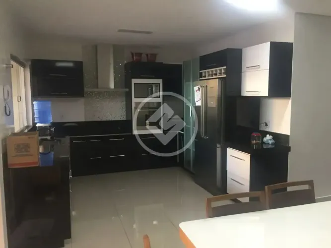 SOBRADO ÓTIMA LOCALIZAÇÃO codigo: 148720