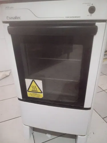 Fogão Esmaltec com 4 boca eletrico