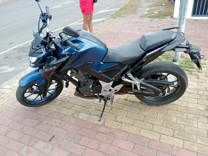 Vendo moto Twitter