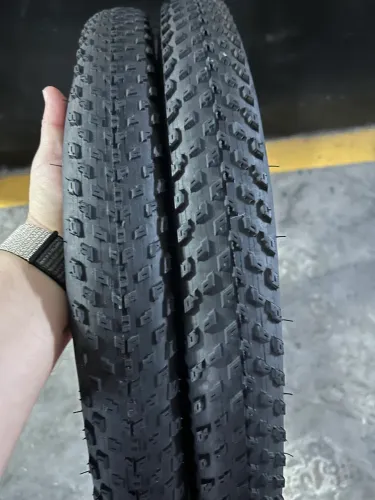 Par De Pneu Mtb Chaoyang Phantom Dry + Wet 2.20 2c Tubeless Cor Preto