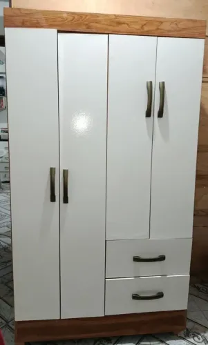 Guarda roupa solteiro 4 portas