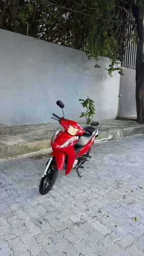 Honda biz 125cc único dono novíssima 6.000 km