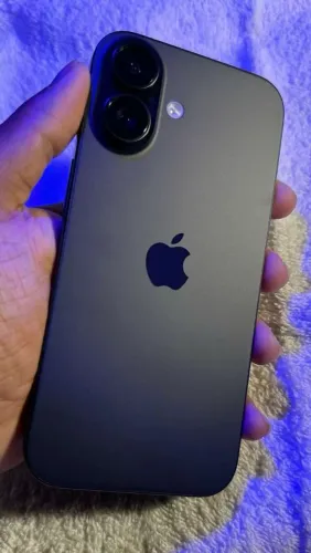 iPhone 16