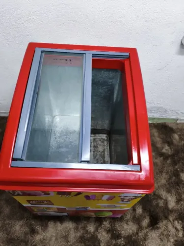 Freezer para Sorvetes e Açaí - Pequeno