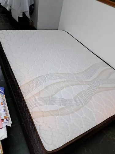 Cama de casal box - aceito troca