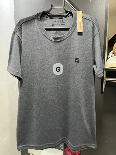 Qualquer peça masculina $30