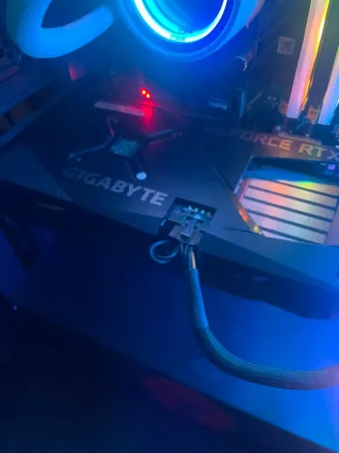 RTX 3050 8gb Gigabyte Windforce OC