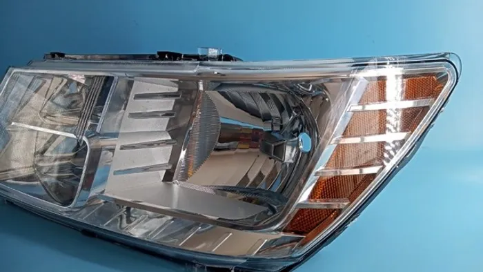 Farol Principal Journey / Freemont 2009/2013 Marca:TYC