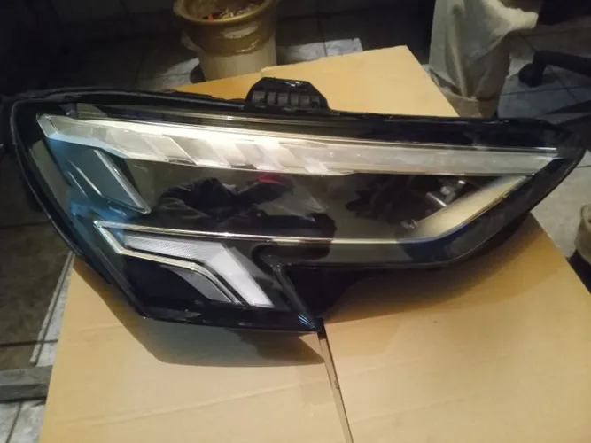 Farol direito Audi A3 2022 2023 (completo) (novo original)