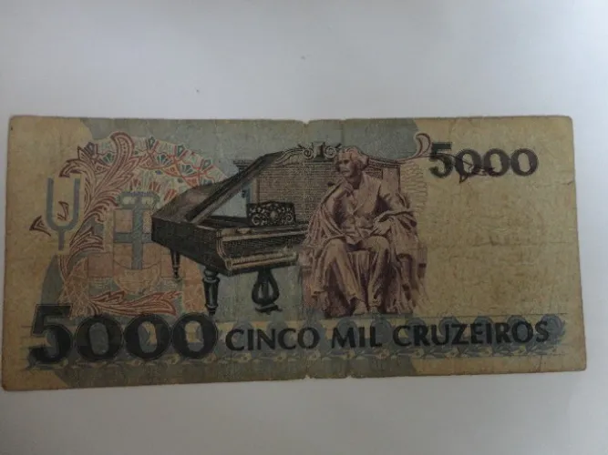 Cédula Antiga De 5.000 Cruzeiros Carlos Gomes em bom estado de conservação