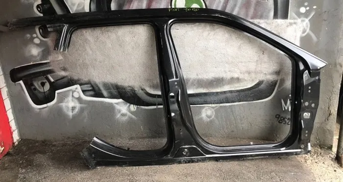 Caixa de ar fiat toro lado direito.