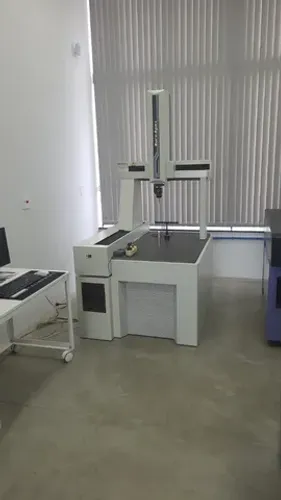 Tridimensional Mitutoyo - EURO-C-A574 - CNC