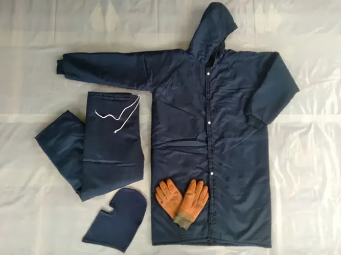 UNIFORME PARA CÂMARA FRIA