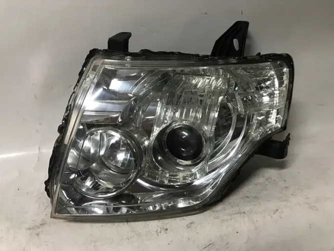 Farol Pajero Full