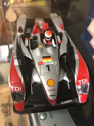 Carrinho Autorama Scalextric Audi R8