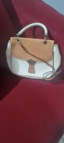 Bolsa de Couro Branca com detalhes Marrrom Capodarte