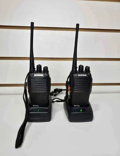Par de rádios HT Baofeng BF-777S para Camping