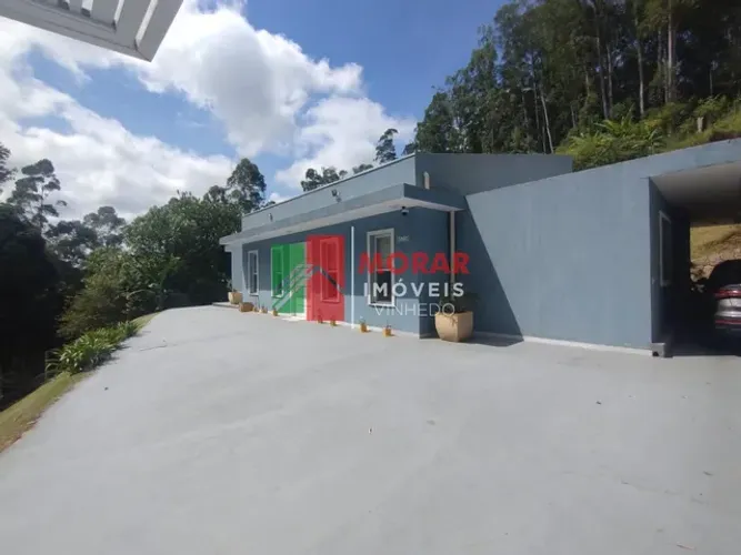 Casa em condomínio fechado em Vinhedo no condomínio Vale do Santa Fé aceita financiamento