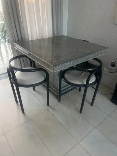 Mesa de Centro Quadrada em Pedra de Granito (Cinza)