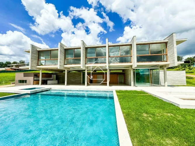 Casa de Condomínio em Bragança Paulista à venda Quinta da Baroneza - SP | 6 quartos Área t