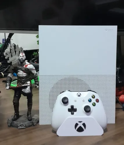 Xbox One S Seminovo