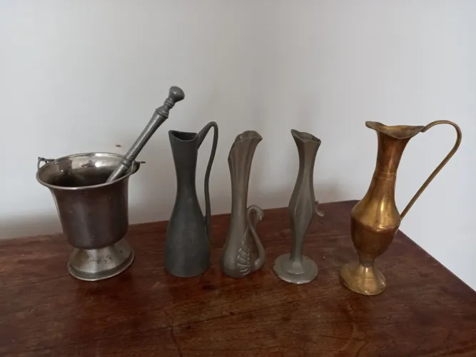 Lote de peças de antiguidade metal e bronze