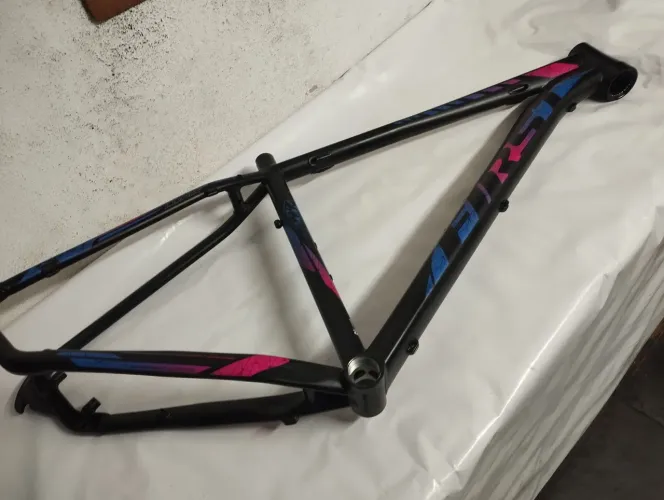 Quadro FIRST 29 MTB Lunix 17,5 Preto/Azul/Rosa Novo