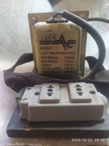 Transformador Bivolt 750VA 220v/110v