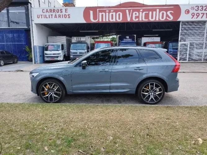 Volvo XC-60 T-8 Pol. Eng. 2.0 AWD (híbrido) 2024