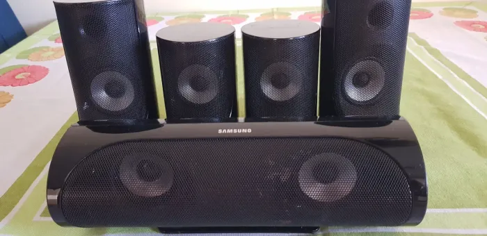 Conjunto de caixas para home teather 
