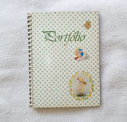 Pasta de papel de carta vintage vazia