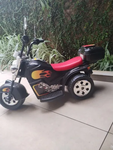 Mini Moto Elétrica Infantil - Radical!