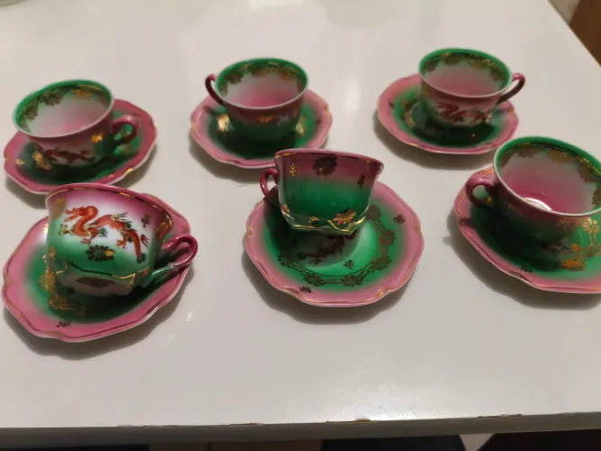 Xícaras de cafézinho antiga