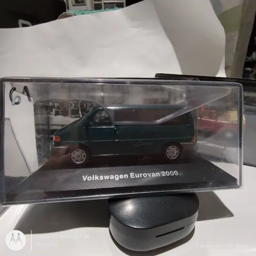 Miniatura Volkswagen Eurovan 2000 - Colecionador