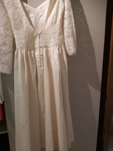 Vestido de noiva 38/40 R$ 100