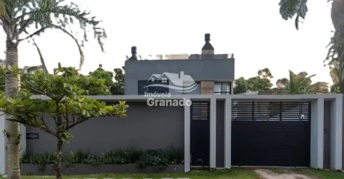 Casa à venda, ESTALEIRO, BALNEARIO CAMBORIU - SC com 02 Dormitórios