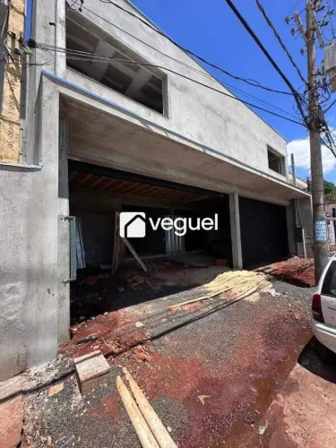 Salão Comercial de 170m² para locação no bairro Santa Cruz José Jacques em Ribeirão Preto.