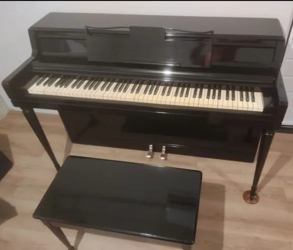 Piano Acústico Wurlitzer 