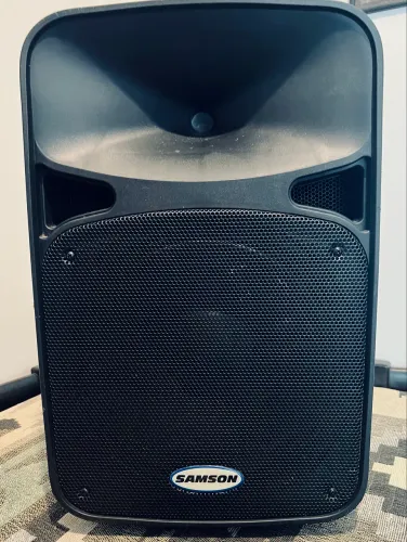Caixa de Som Ativa Samson Auro 400 watts