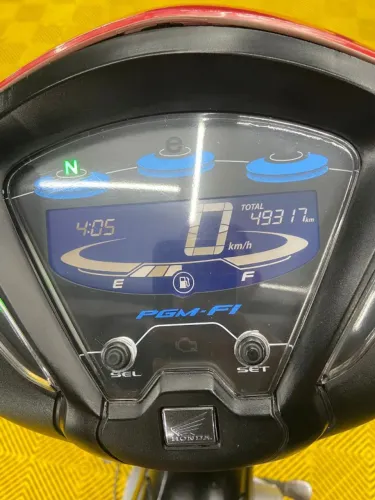 Honda Biz 125 flex pra venda, aceito proposta. troco por Celta de ano 2011 pra cima. 