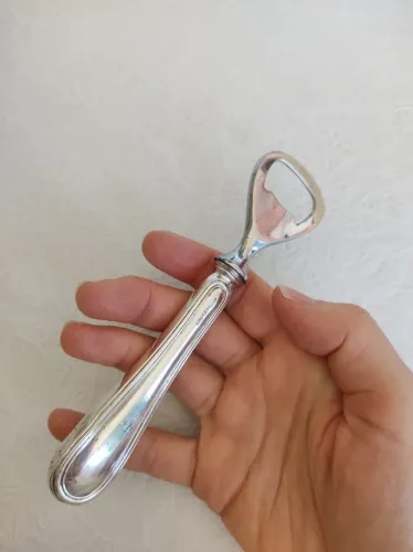 Abridor de garrafa com cabo de prata- VINTAGE