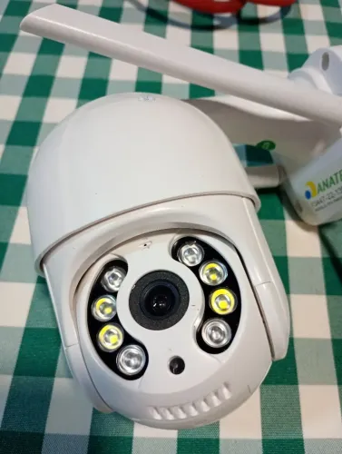 Câmera de Segurança Externa com Visão Noturna