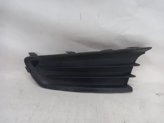 Grade Moldura Farol De Milha Le Vw Gol Voyage G6 14/15