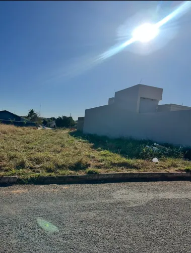 ? Lote Residencial à Venda - Bairro do Turista II 